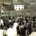 Il corteo funebre sul ponte di cech