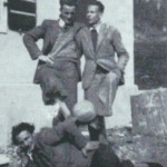 Aldo Moro assieme al fratello Nando e l'amico Pino Plazzotta ( 17 luglio 1938)