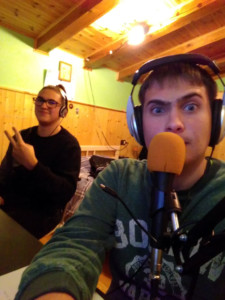 Chicco Sound e Dj Evan durante una diretta