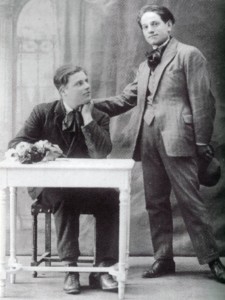 Parigi 1932 - Vittorio Urbano insieme al compaesano Luigi Craighero "Gjgj di Valdine"