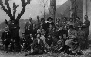 Fine anni Venti - Il corpo insegnanti della Direzione Didattica di Paluzza