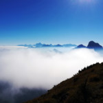 Spettacolare scorcio del mare di nuvole sottostante