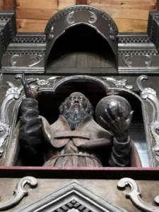 Dettaglio dell'altare