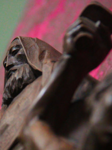 Il momento della sua crocifissione