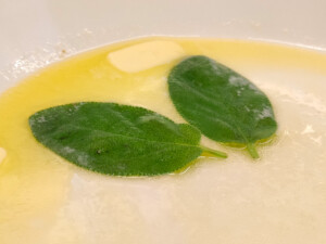 Il burro e due foglie di salvia...