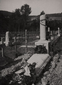 La tomba di Antonino al cimitero di guerra di Vrtoče