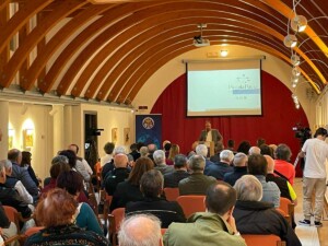 Grande partecipazione di pubblico