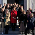 Le undici coppie sul sagrato della chiesa di S.Agnese v.m.